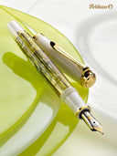 Pelikan Souveran M400 Fountain Pen - White Tortoiseshell