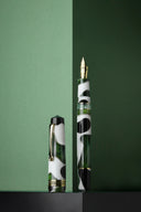 Leonardo Momento Magico Fountain Pen - Leaf/Foglia with Gold Trim